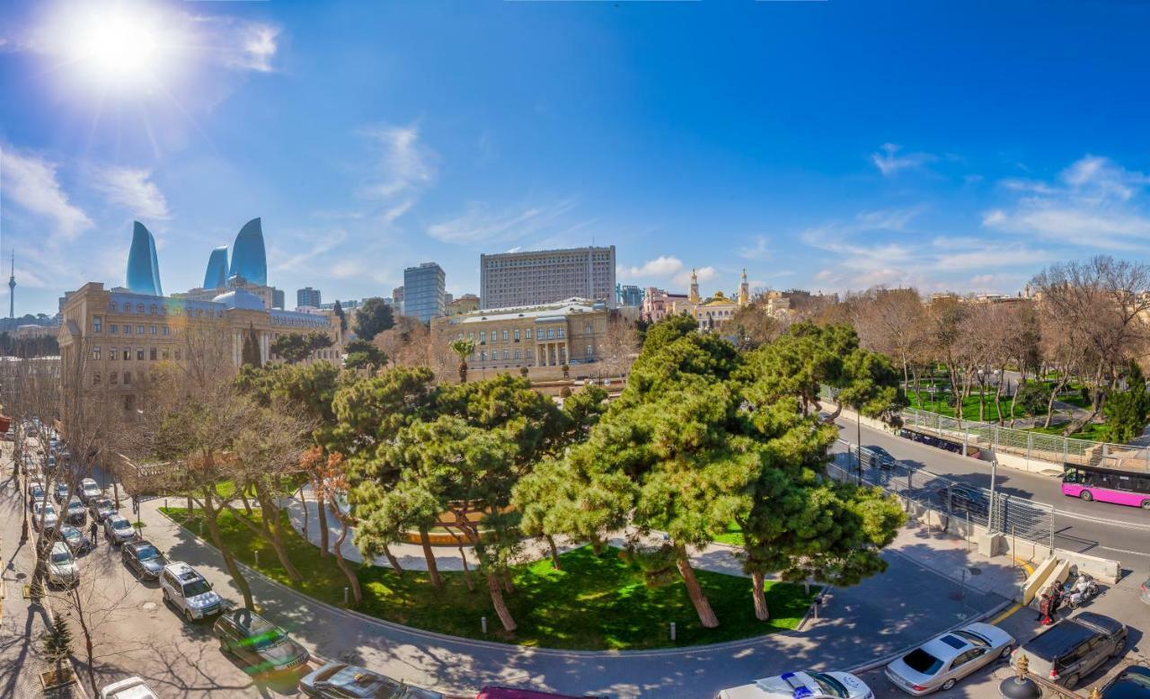 Azneft Square Flame Towers View Apartment Baku Exterior foto